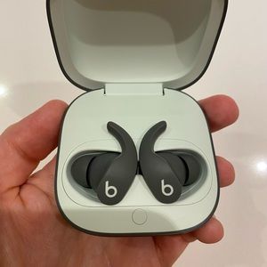 Beats Fit Pro in Sage Gray